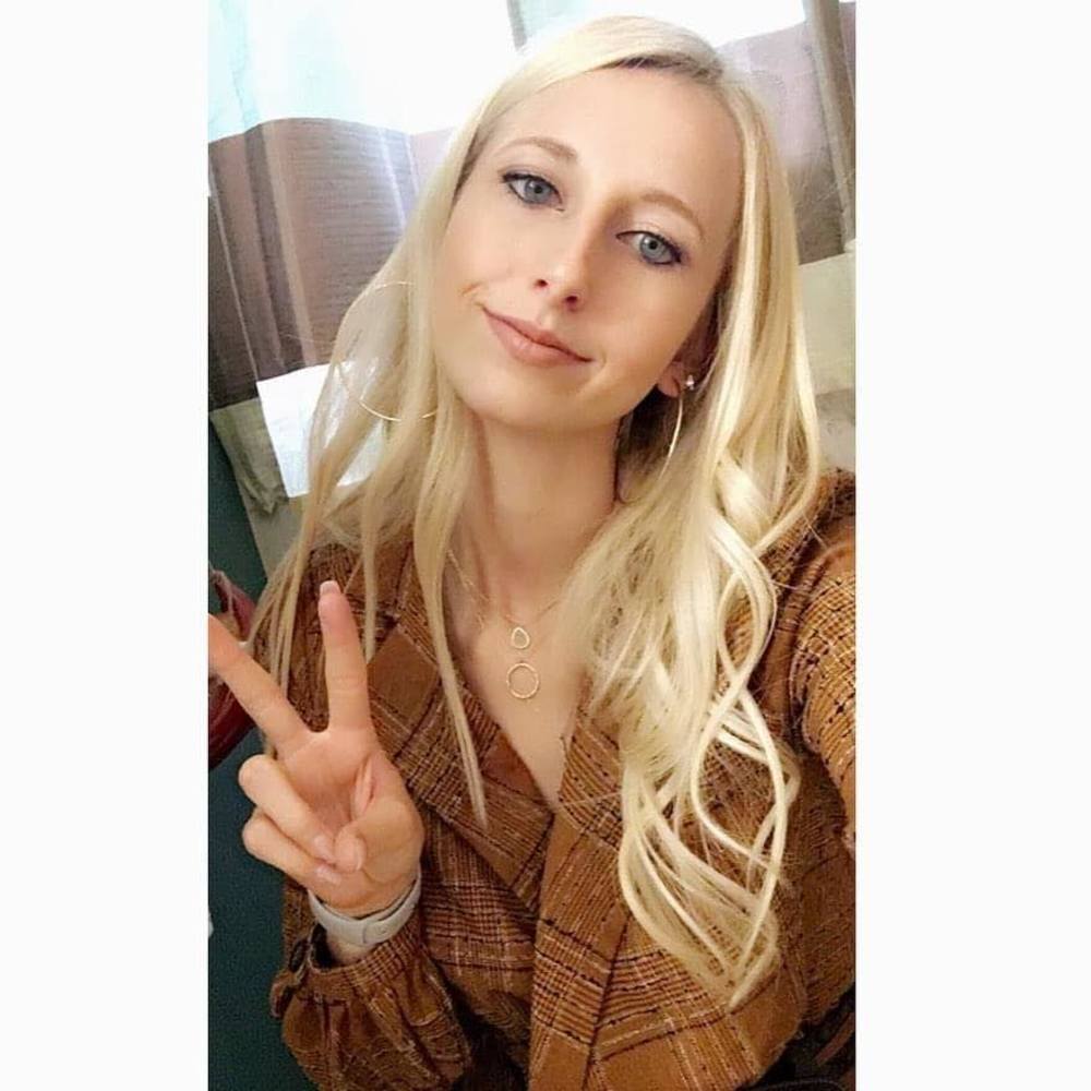 Meet your Posher, Kaitlyn